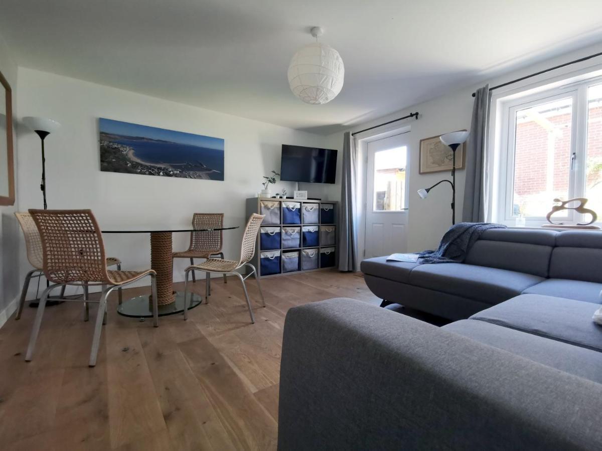 2 Bedroom House With Free Parking Lyme Regis Luaran gambar
